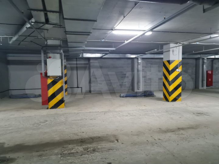 Машиноместо, 11 м²