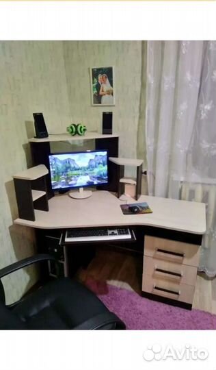 Компьютерный стол Каспер бтс