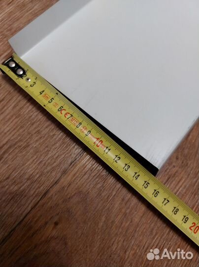 Отливы оконные 150 х 1900 мм и 100 х 1000 мм белые