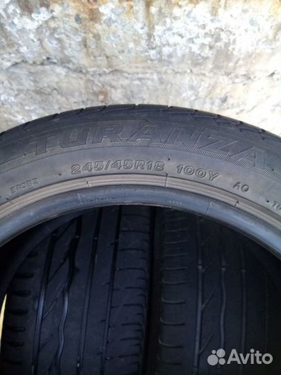 Bridgestone Turanza ER300 245/45 R18 и 245/45 R18