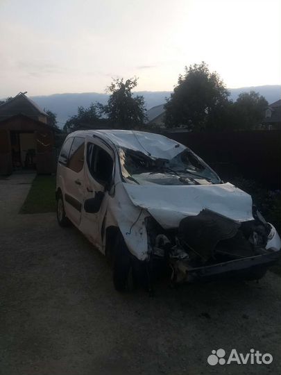 Citroen Berlingo 1.6 МТ, 2012, битый, 169 000 км