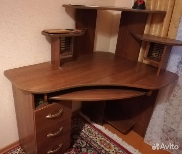 Компьютерный стол