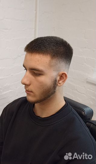 Модель в барбершоп