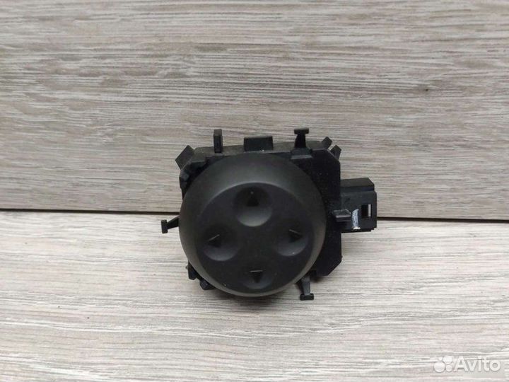 Блок кнопок Mercedes C W204