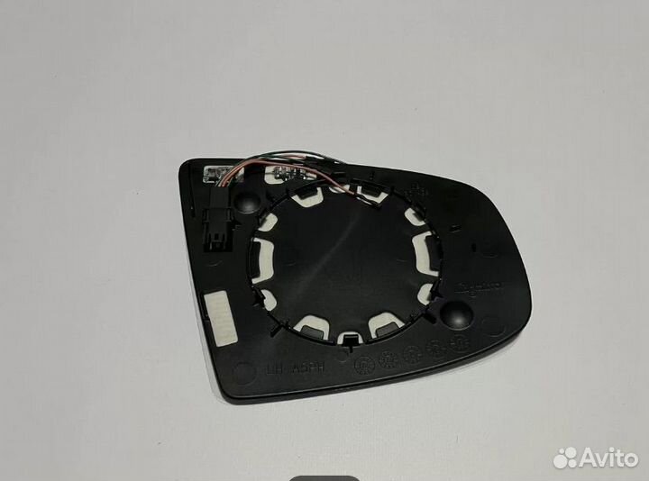 Зеркальный элемент левый