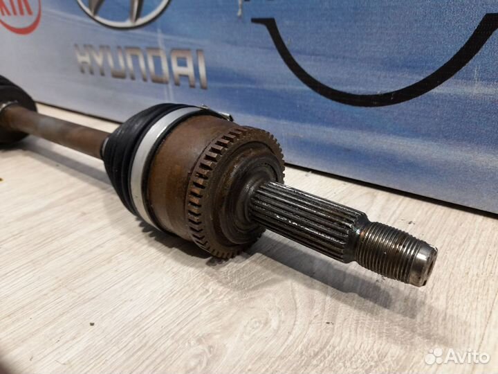 Привод подвески колеса Hyundai solaris Лев