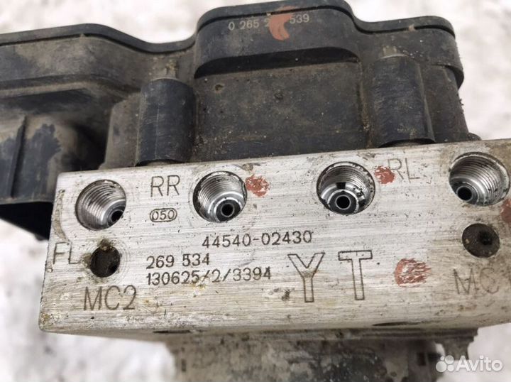 Toyota Corolla 180 блок ABS гидро блок