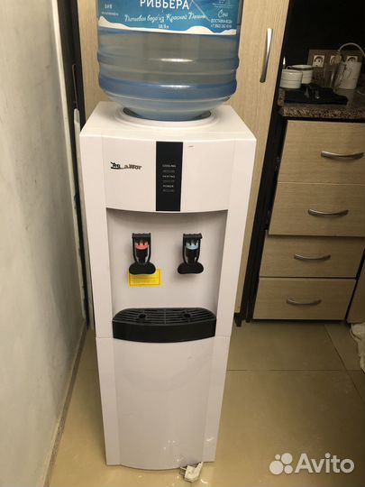 Продам кулер для воды