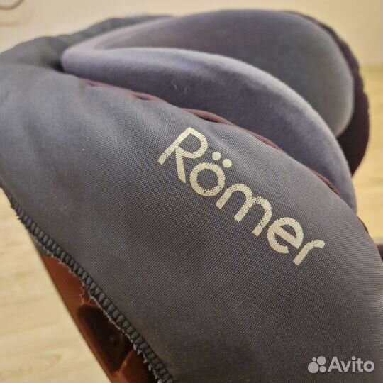 Автомобильное кресло Britax Romer Safefix Plus