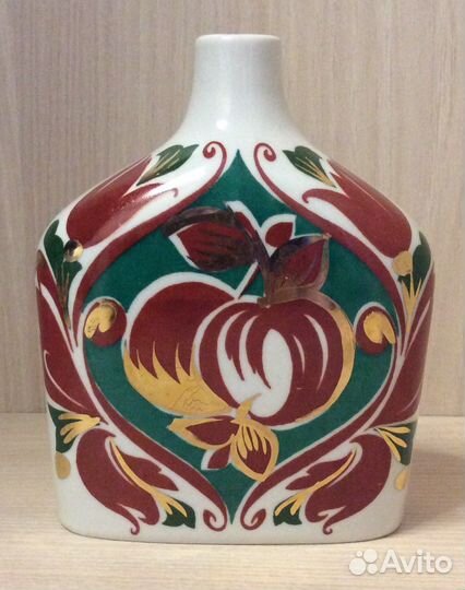 Фарфоровый штоф