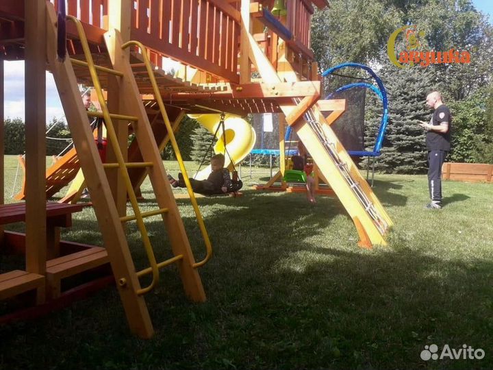 Детский спортивный комплекс с крышей