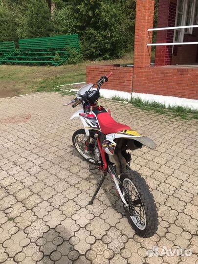 Wels RT140