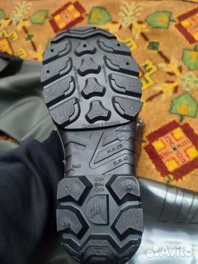 Болотные сапоги