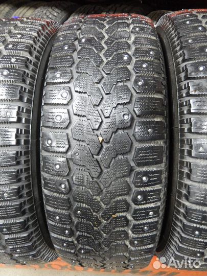 Yokohama Ice Guard F700Z 215/65 R16