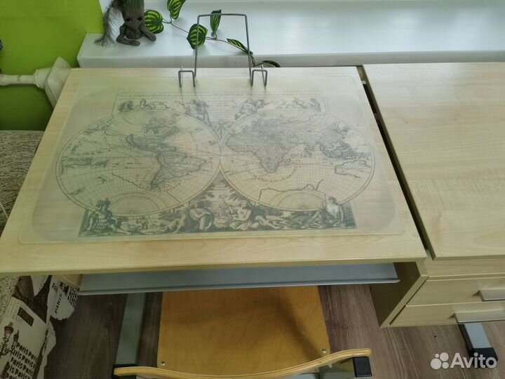 Растущая парта и стул