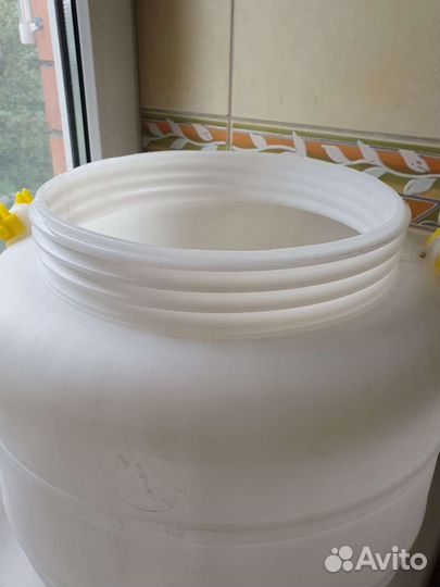 Емкость пластиковая (бочка, бак, фляга), 25л