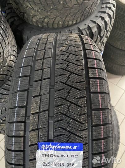 Triangle Trin PL02 235/55 R20 105V