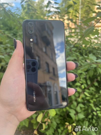 HUAWEI P20, 4/128 ГБ