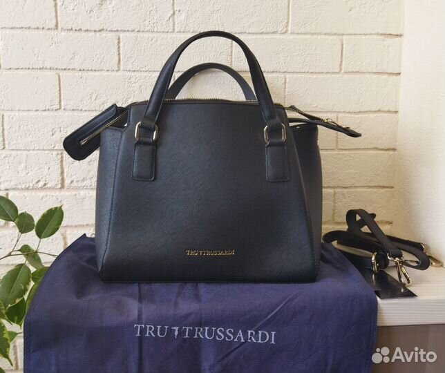 Сумка натуральная кожа trussardi