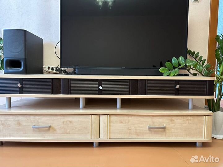 Тумба под телевизор