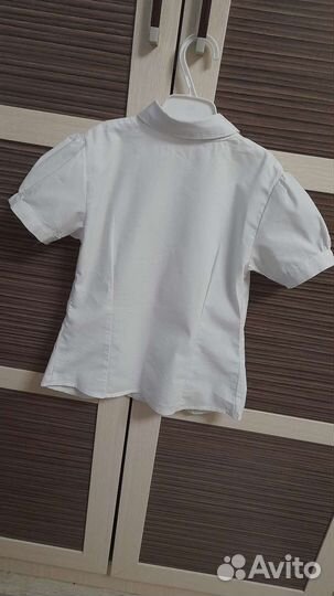 Белая блузка