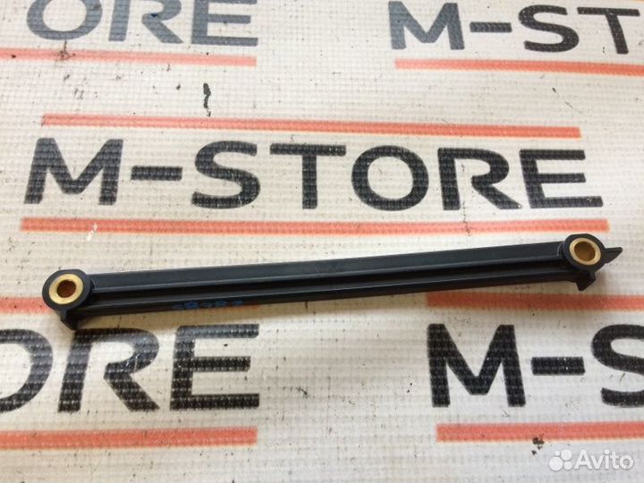 Направляющая ремня безопасности задняя