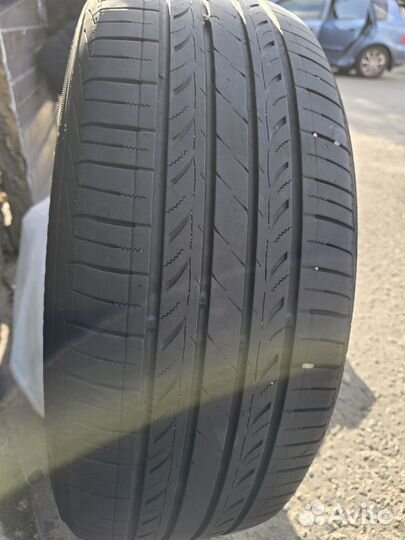 Nexen Roadian 581 235/55 R19