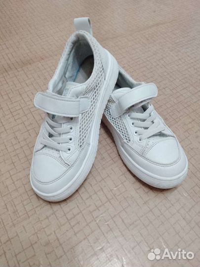 Школьная обувь