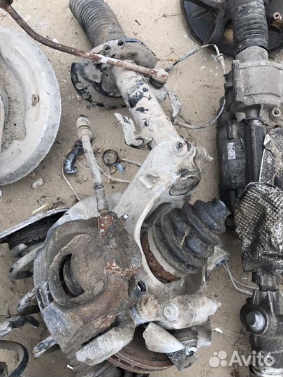 Суппорт передний Рендж Ровер Эвок