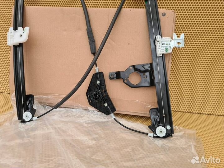 Стеклоподъемник передний правый Infiniti Jx Qx60