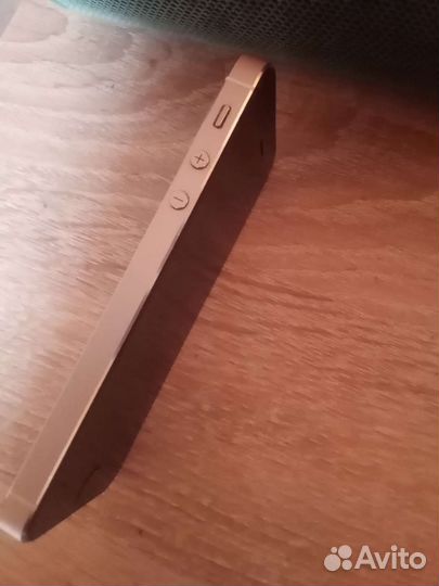 Телефон iPhone 5s