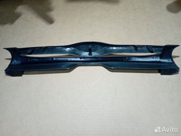 Решетка радиатора Ford Mondeo 1 93-96