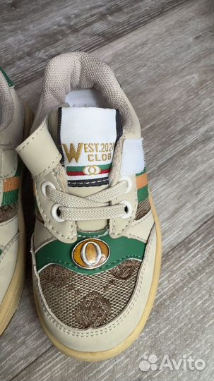 Кроссовки детские