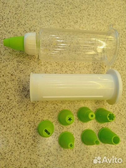 Кондитерский шприц с насадками