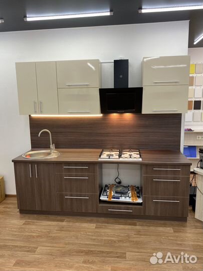 Кухня выставочный образец