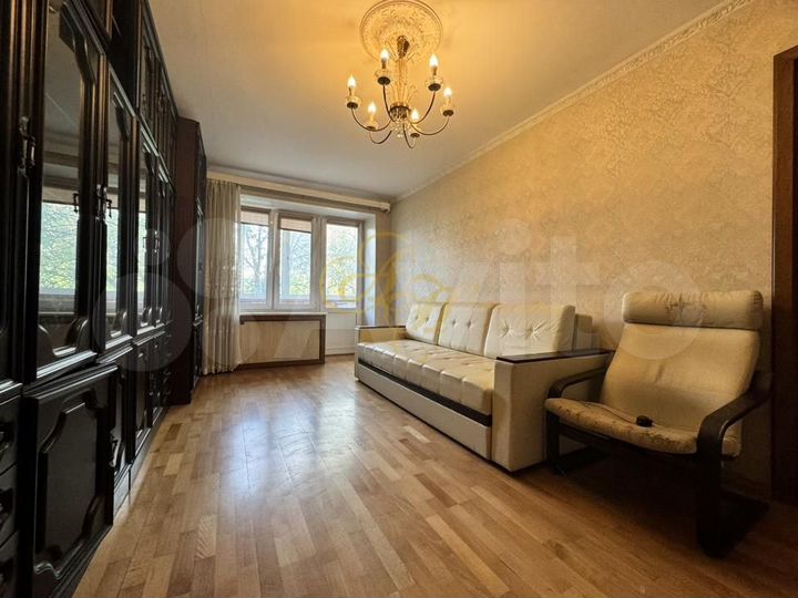 2-к. квартира, 42,7 м², 3/9 эт.