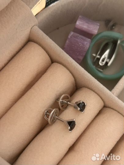 Золотые серьги с бриллиантами