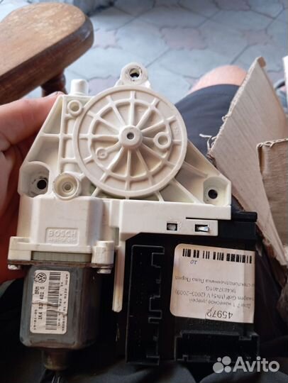 Мотор стеклоподъемника Лево Перед golf 5