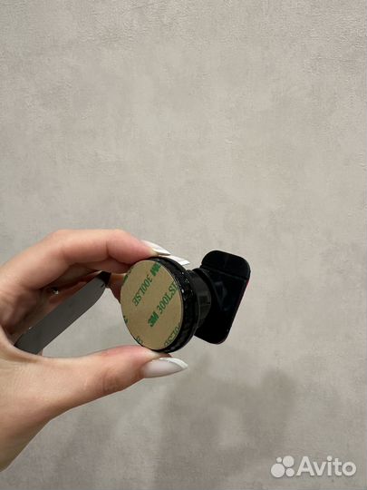 Держатель для телефона в машину