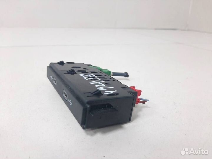 Разъем USB AUX Volkswagen Tiguan 2017