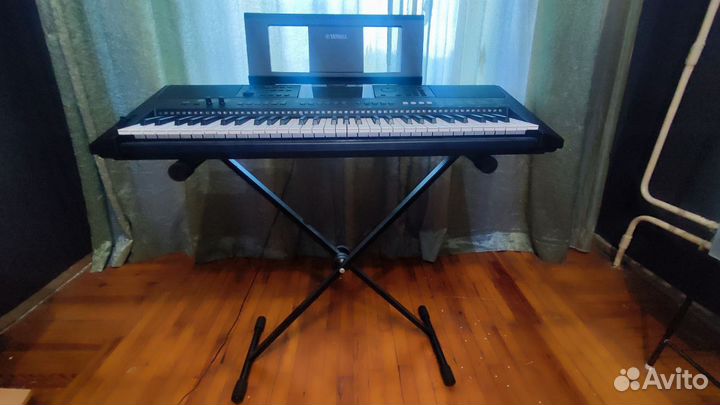 Yamaha psr e463