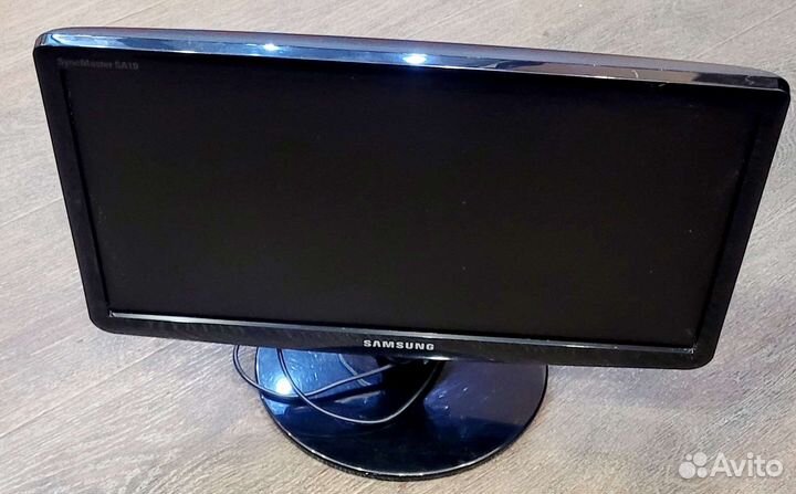 Монитор samsung S19A10N