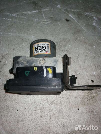 Блок абс abs hyundai I 30 2013 хундай ай 30