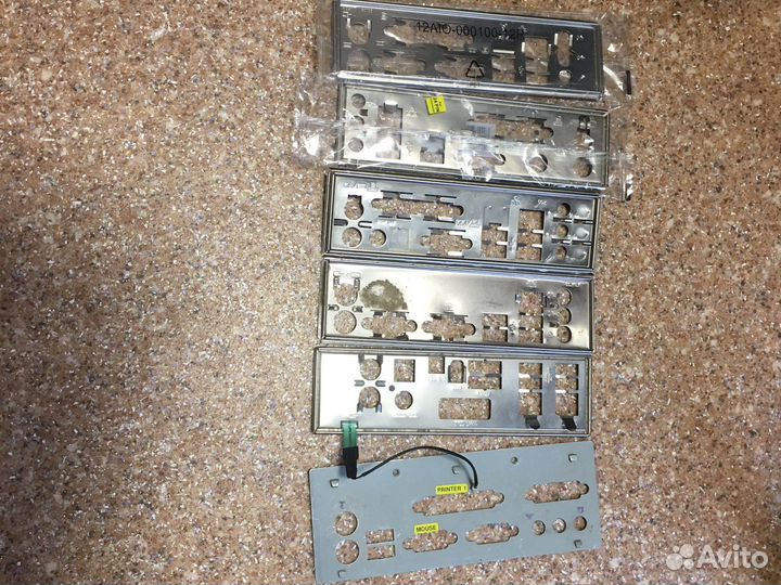 Заглушки на материнскую плату