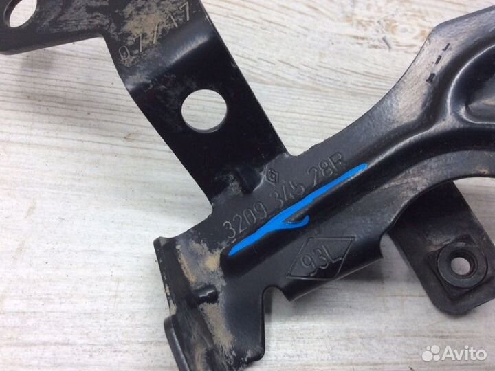 Кронштейн (сопут. товар) Renault Logan K7MA812 1