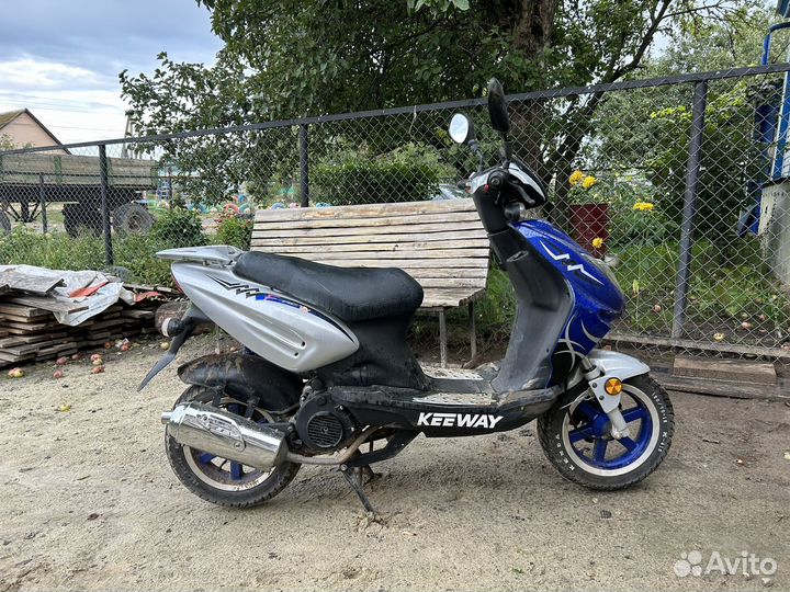 Продам скутер keeway