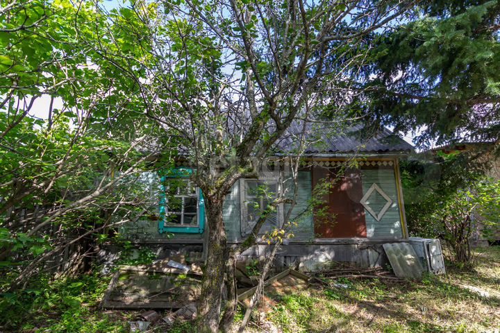 Дом 23,7 м² на участке 15 сот.