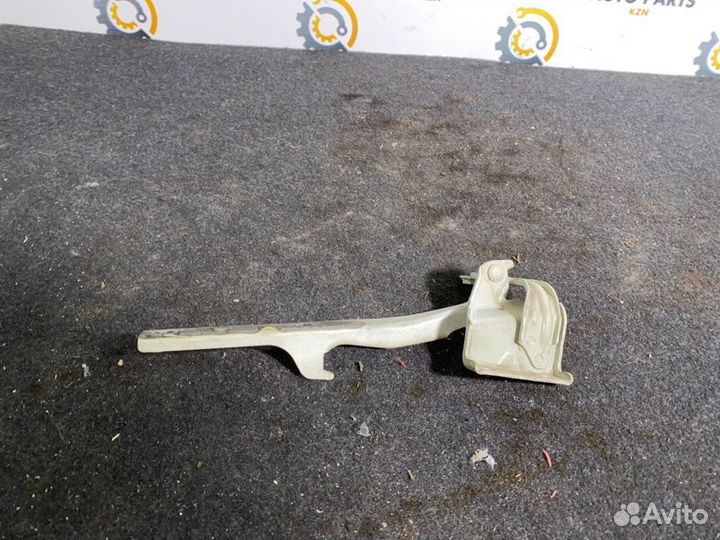 Петля капота левая Suzuki Grand Vitara 2 2008