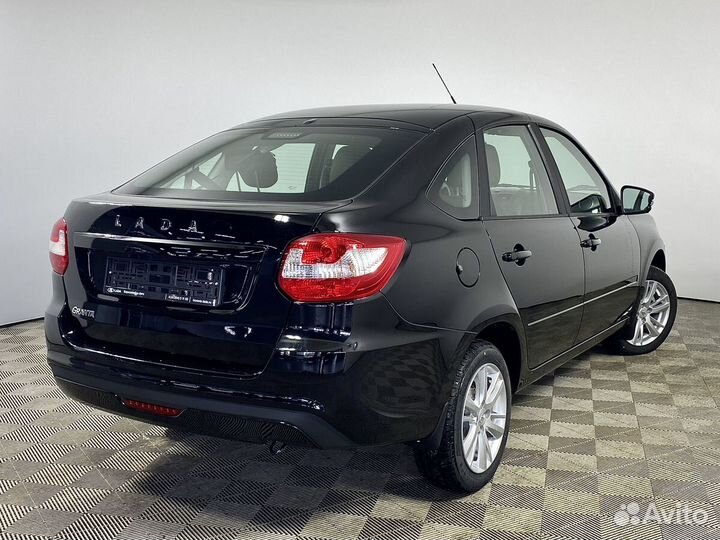 LADA Granta 1.6 МТ, 2024