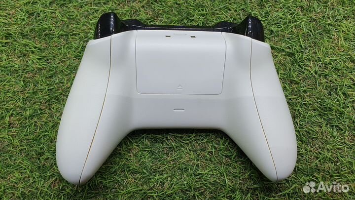 Геймпад беспроводной Xbox One S